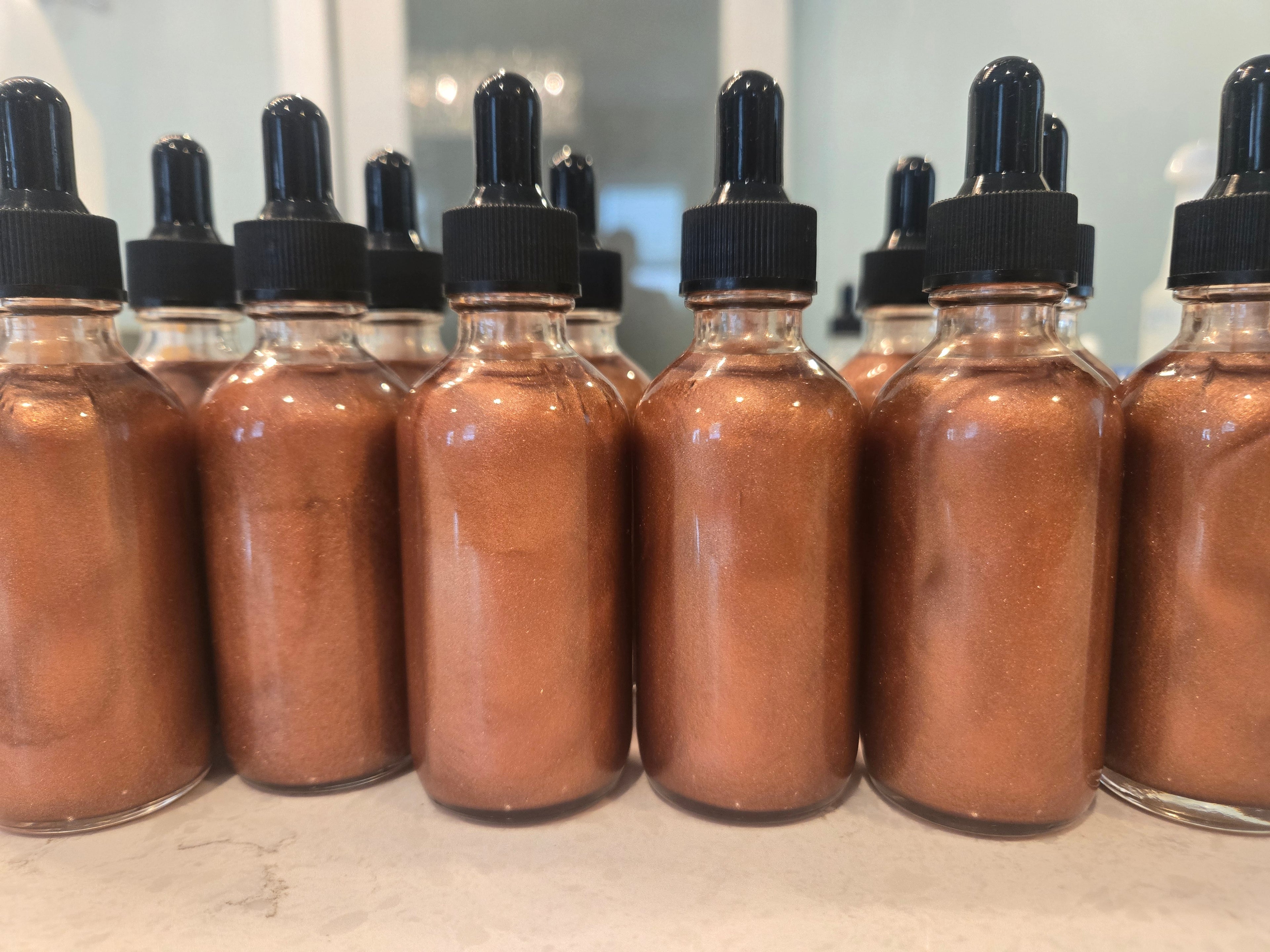 SHAKE & SHIMMER BODY OIL - After-Sun Body Shimmer